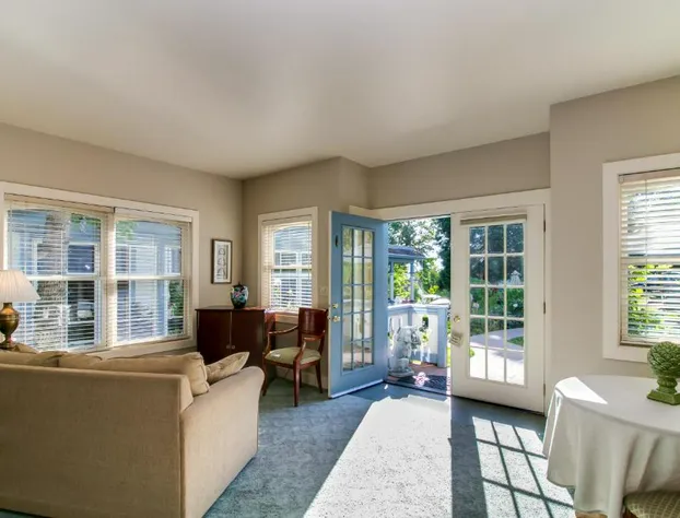 Winchester Inn hotel detail image 2