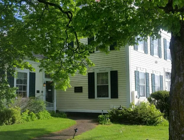 Strong House Inn hotel detail image 2