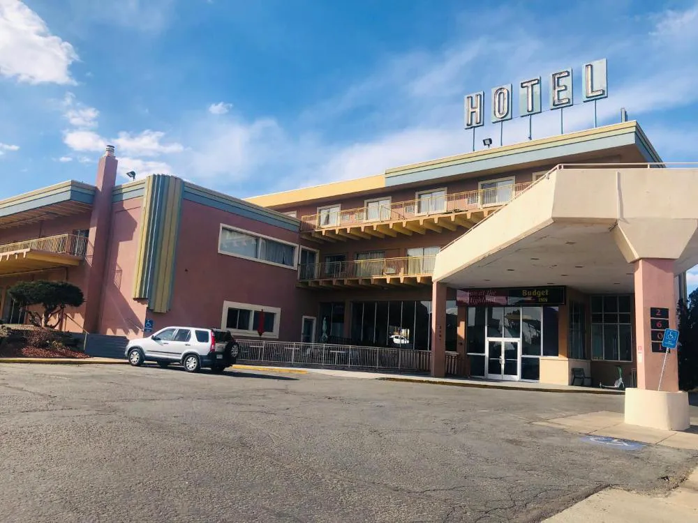 Budget Inn Denver Downtown hotel hero