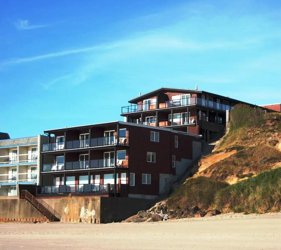 Beachfront Manor Hotel hotel hero