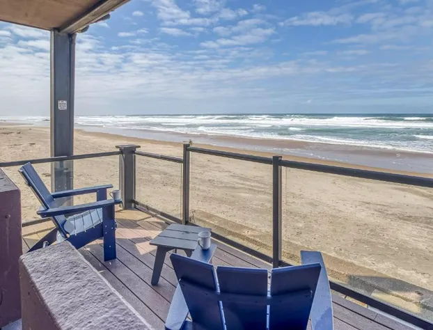 Beachfront Manor Hotel hotel detail image 2