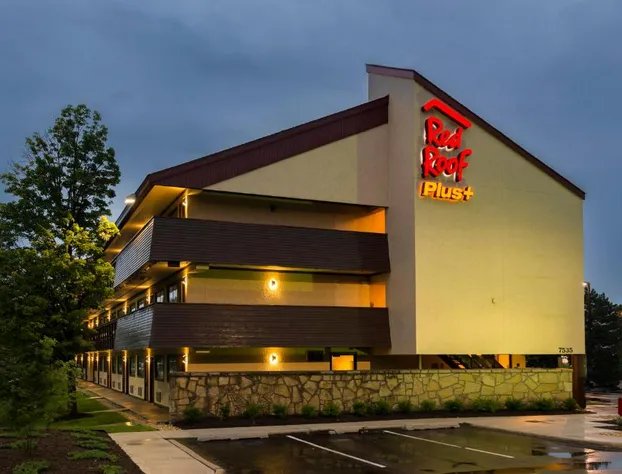 Red Roof Inn PLUS+ Chicago - Willowbrook hotel detail image 1