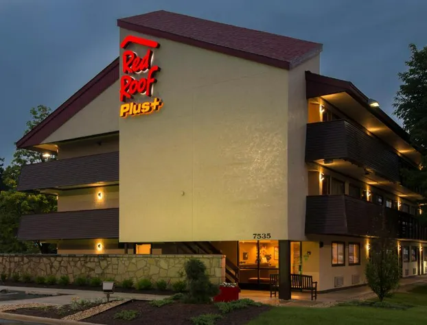 Red Roof Inn PLUS+ Chicago - Willowbrook hotel detail image 2