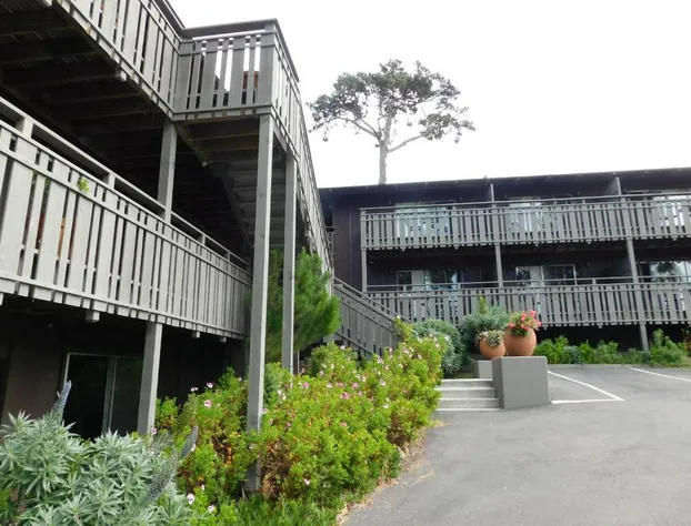Olympia Lodge hotel detail image 2