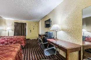 Econo Lodge hotel detail image 2