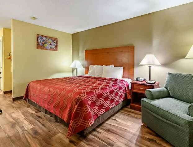 Econo Lodge Athens I-65 hotel detail image 3