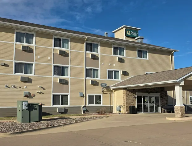 Quality Inn & Suites Eldridge Davenport North hotel detail image 3