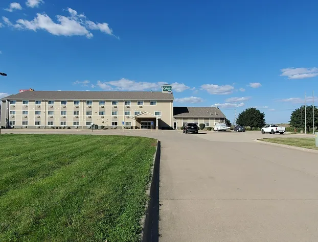 Quality Inn & Suites Eldridge Davenport North hotel detail image 1