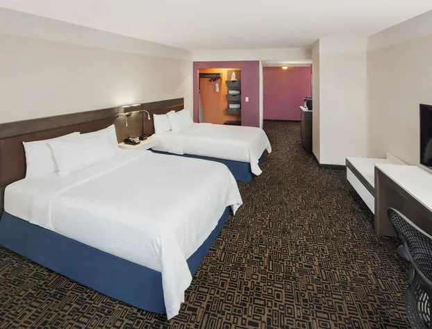 Hilton Garden Inn Montréal Centre-ville hotel detail image 4