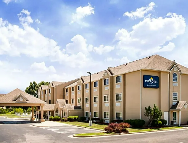 Microtel Inn & Suites by Wyndham Claremore hotel detail image 2