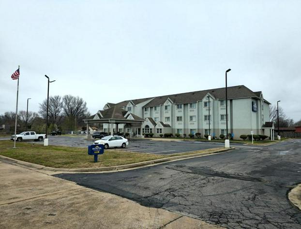 Microtel Inn & Suites by Wyndham Claremore hotel detail image 2