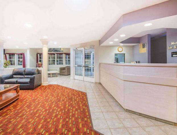 Microtel Inn & Suites by Wyndham Claremore hotel detail image 4