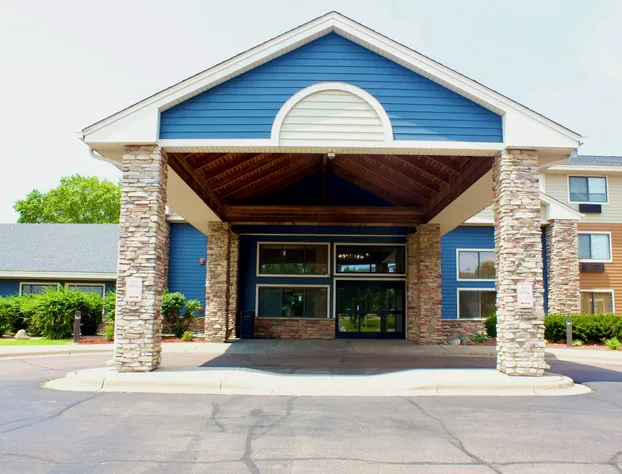 AmericInn by Wyndham Shakopee Near Canterbury Park hotel detail image 1