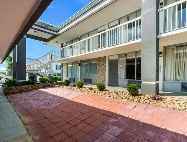 Quality Inn Concord Kannapolis hotel detail image 3