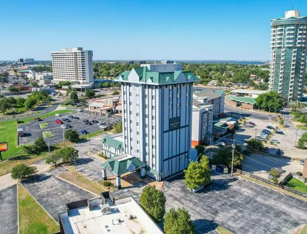 Country Inn & Suites by Radisson, Oklahoma City at Northwest Expressway, OK hotel detail image 4