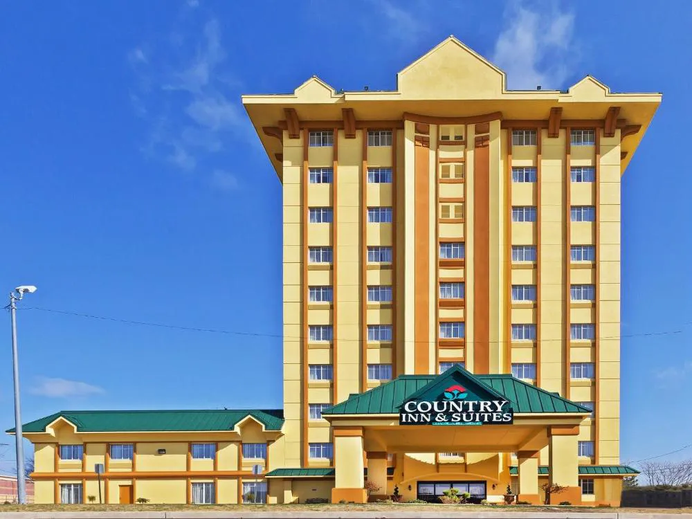 Country Inn & Suites by Radisson, Oklahoma City at Northwest Expressway, OK hotel hero