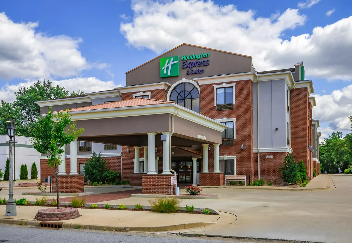 Holiday Inn Express Hotel & Suites South Bend by IHG hotel hero