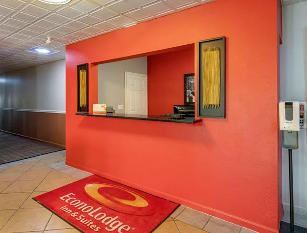 Econo Lodge Inn & Suites Granite City - St. Louis hotel detail image 2