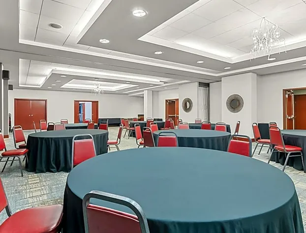 Four Points by Sheraton Oklahoma City Quail Springs hotel detail image 4