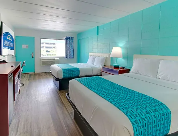 Howard Johnson by Wyndham Virginia Beach At The Beach hotel detail image 4