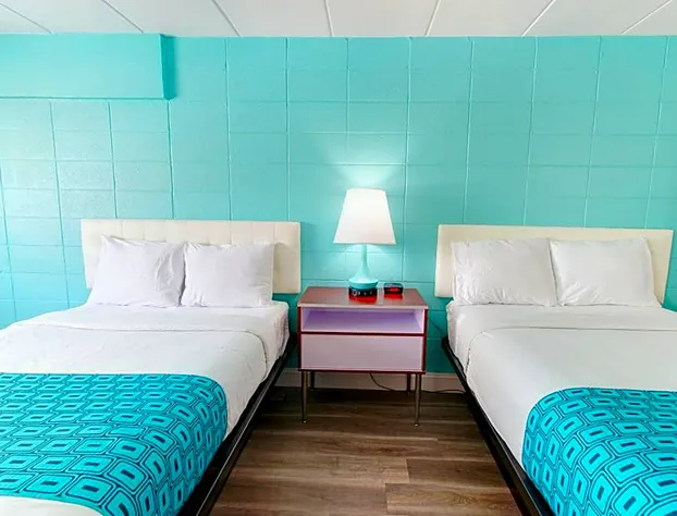 Howard Johnson by Wyndham Virginia Beach At The Beach hotel detail image 3