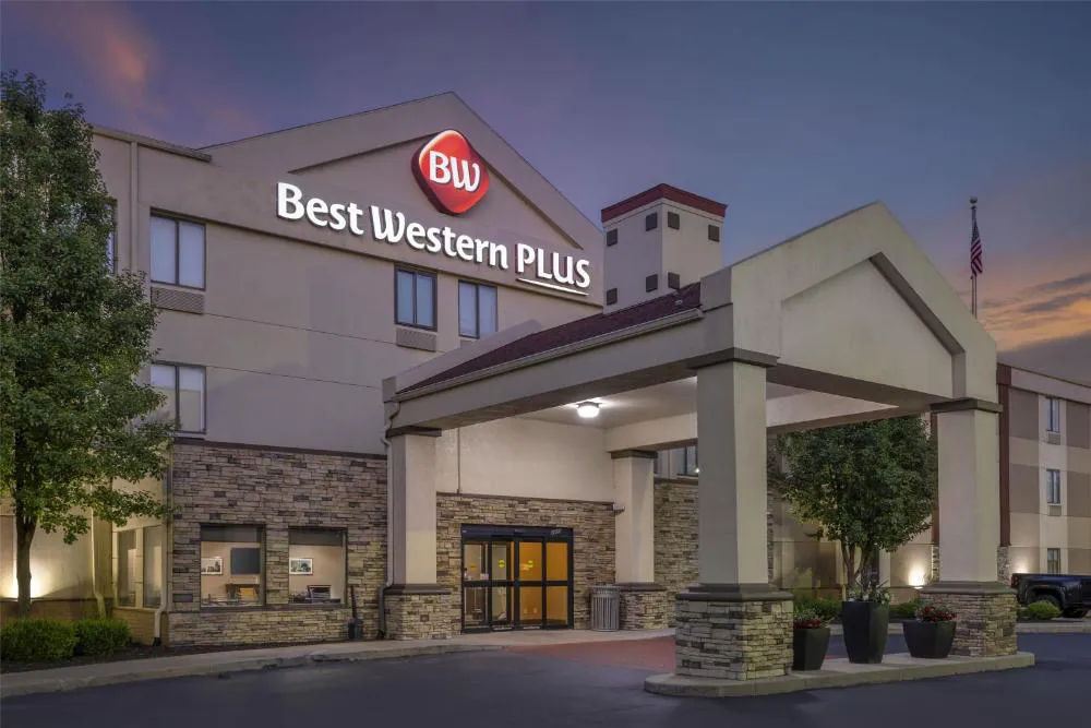 Best Western Plus Lee's Summit Hotel & Suites hotel hero