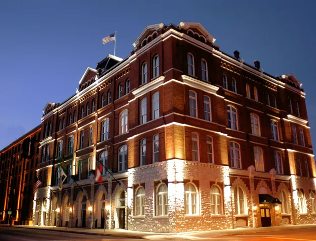 Hotel Indigo Savannah Historic District by IHG hotel detail image 2