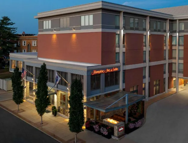 Hampton Inn & Suites Clayton/St. Louis-Galleria Area hotel detail image 1