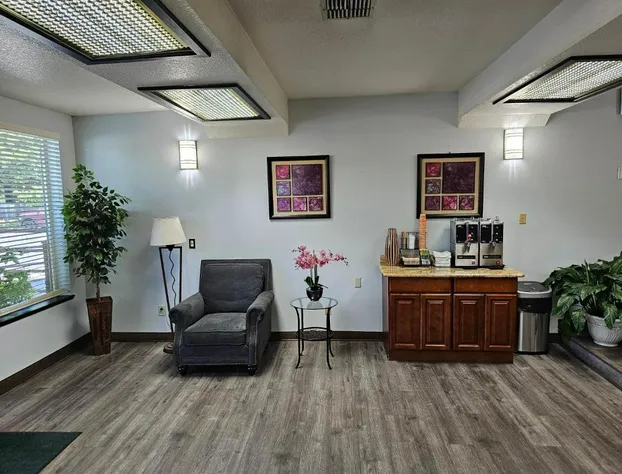 Quality Inn & Suites Vancouver North hotel detail image 4