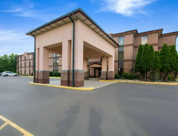 Quality Inn & Suites Sellersburg - Louisville Area hotel detail image 2