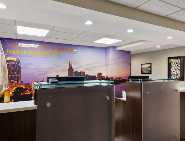 La Quinta Inn & Suites by Wyndham Goodlettsville - Nashville hotel detail image 2