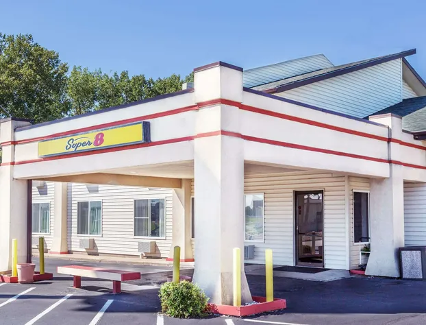 Super 8 by Wyndham North Sioux City hotel detail image 1