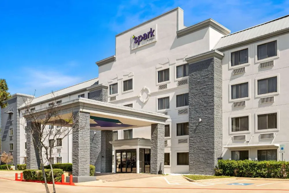 Spark by Hilton Grapevine DFW North hotel hero