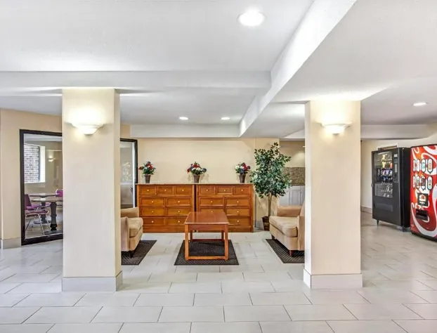 Monte Carlo Inn hotel detail image 1