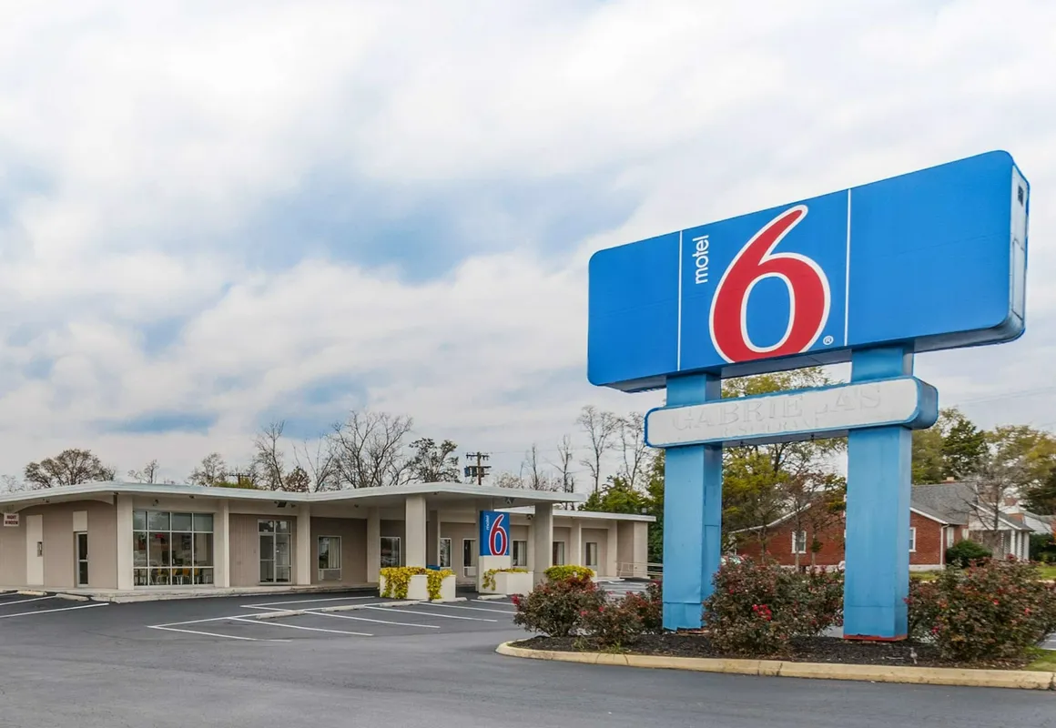 Motel 6 Winchester, VA hotel hero