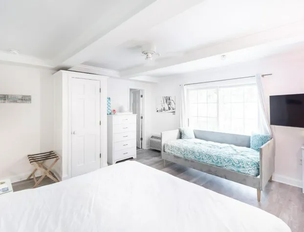 Canalside Inn hotel detail image 4