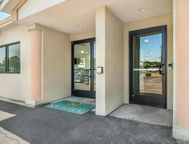 Quality Inn Chesapeake - Greenbrier hotel detail image 2