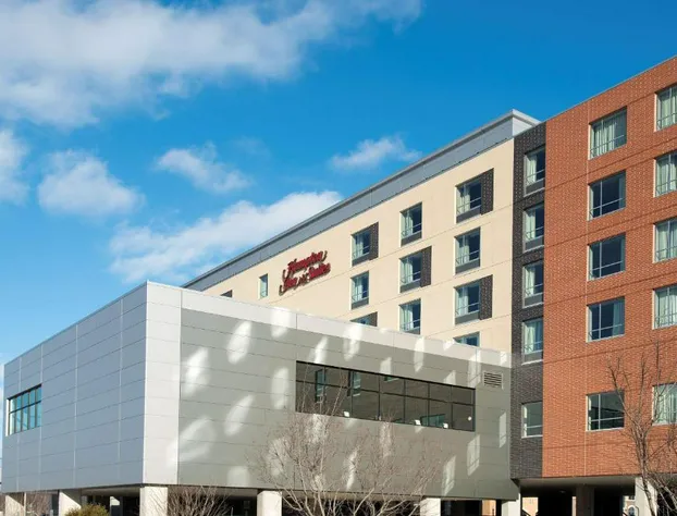 Hampton Inn & Suites Grand Rapids Downtown hotel detail image 1