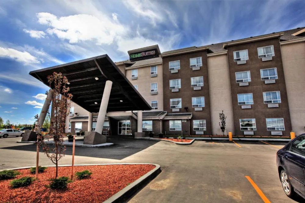Home Inn & Suites Regina East hotel hero