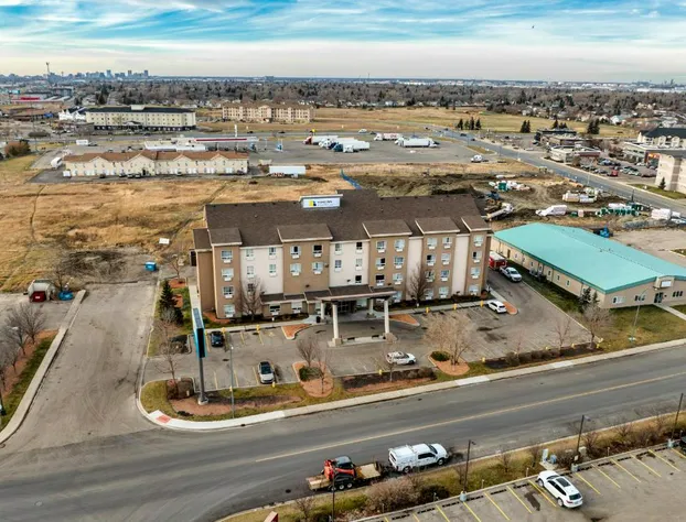 Home Inn & Suites Regina East hotel detail image 4