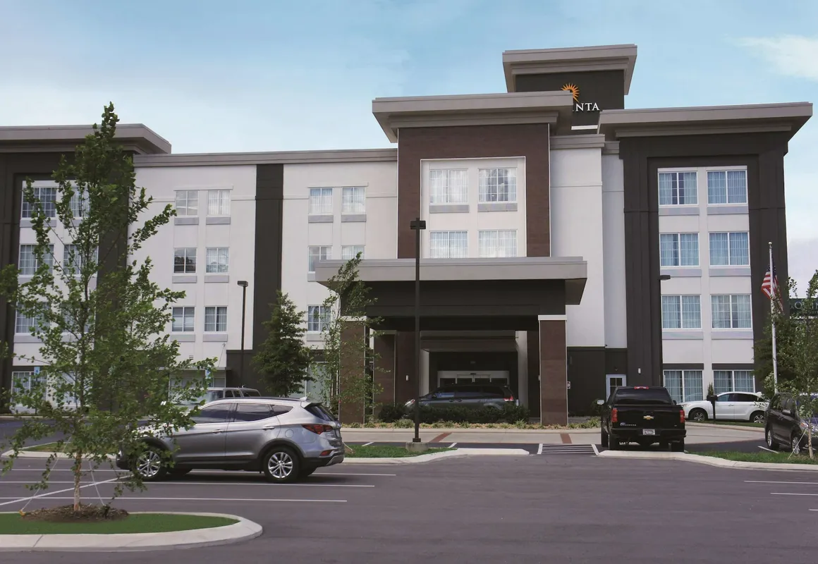 La Quinta Inn & Suites by Wyndham Chattanooga - Lookout Mtn hotel hero