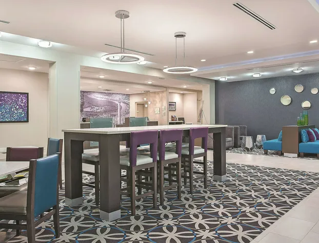 La Quinta Inn & Suites by Wyndham Chattanooga - Lookout Mtn hotel detail image 4