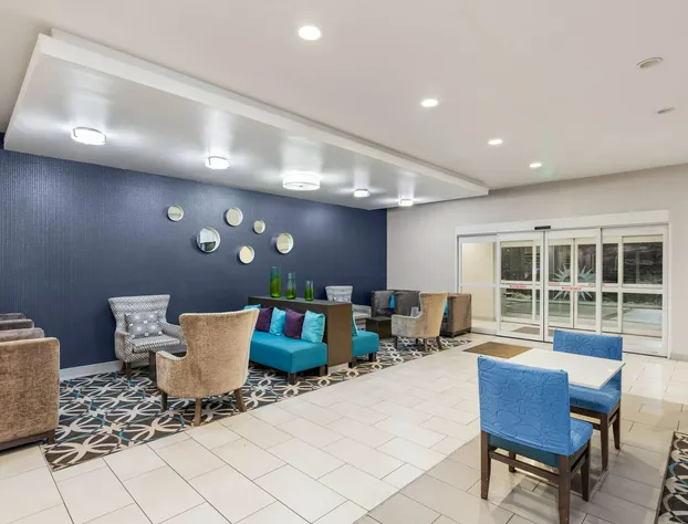 La Quinta Inn & Suites by Wyndham Chattanooga - Lookout Mtn hotel detail image 4