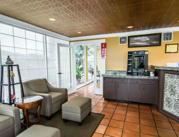 Econo Lodge Cocoa Beach - near the Port hotel detail image 2