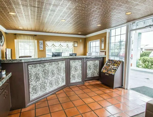 Econo Lodge Cocoa Beach - near the Port hotel detail image 4