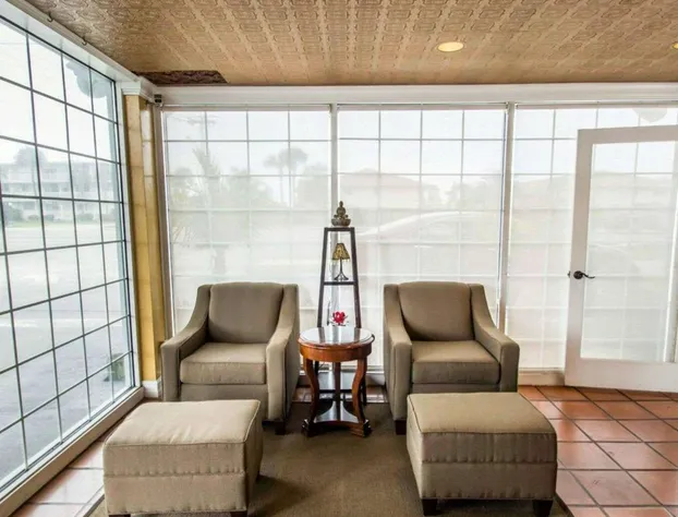 Econo Lodge Cocoa Beach - near the Port hotel detail image 2