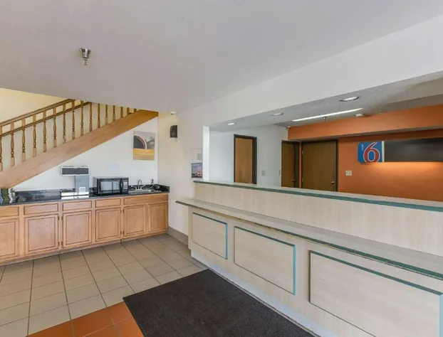 Motel 6 Omaha - Central hotel detail image 4