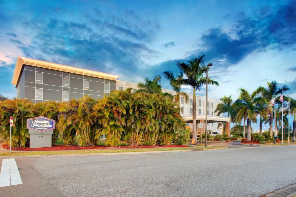 Hampton Inn & Suites Sarasota/Bradenton-Airport, FL hotel hero