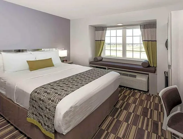 Microtel Inn & Suites by Wyndham West Fargo Medical Center hotel detail image 4