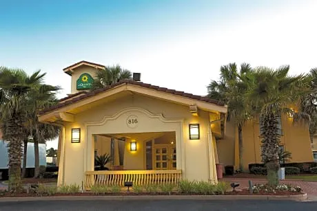 Travelodge by Wyndham Mobile hotel hero